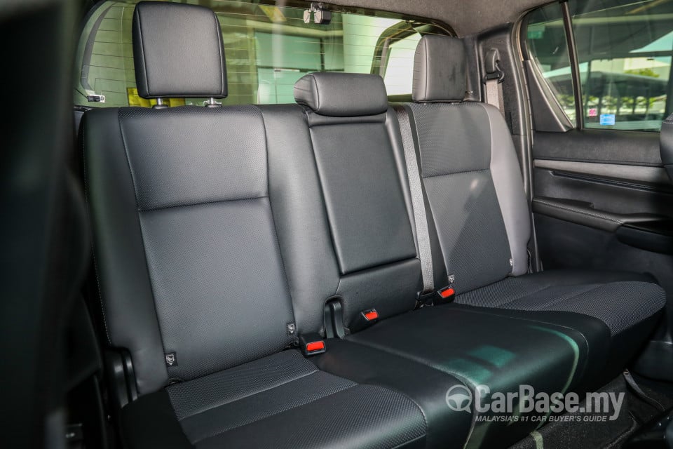 Toyota Hilux Revo N80 Facelift 2 (2020) Interior