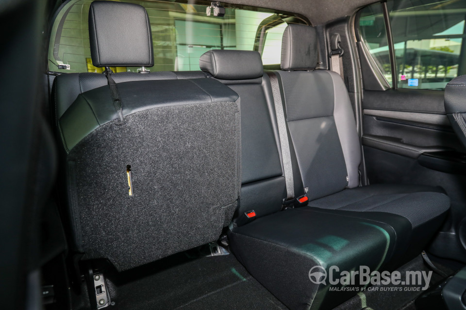 Toyota Hilux Revo N80 Facelift 2 (2020) Interior
