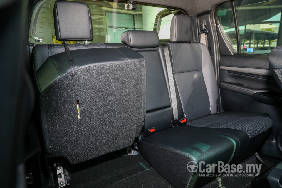 Toyota Hilux Revo N80 Facelift 2 (2020) Interior