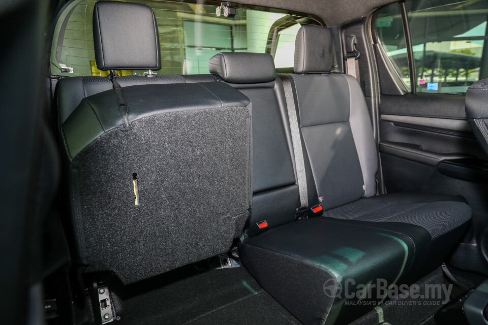 Toyota Hilux Revo N80 Facelift 2 (2020) Interior