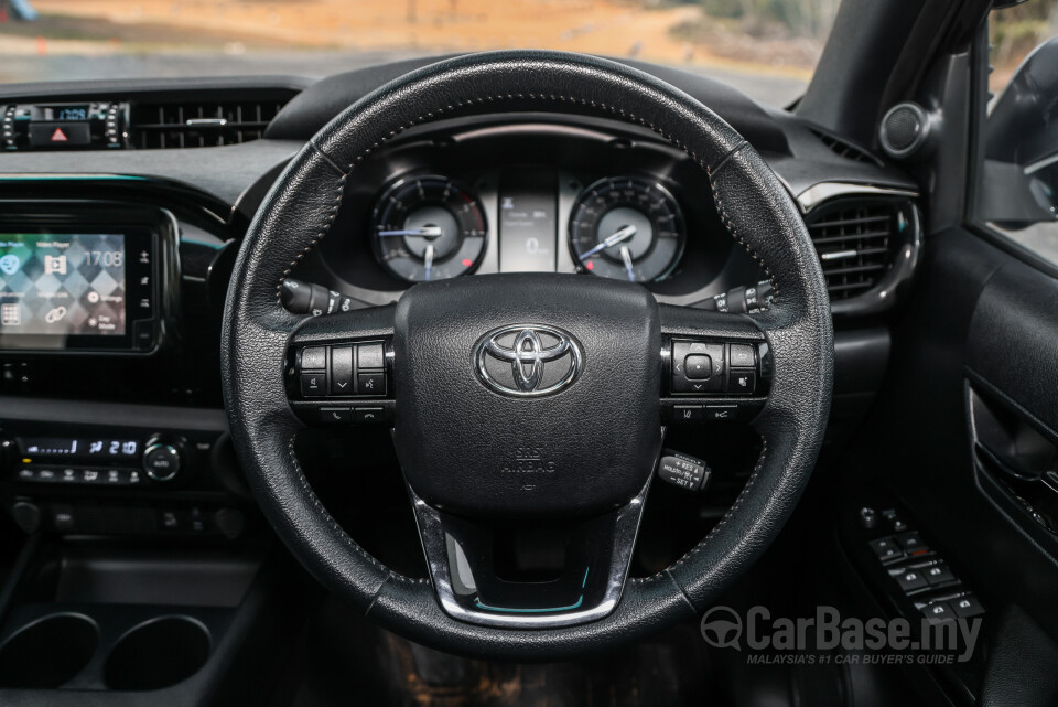 Toyota Hilux Revo N80 Facelift 2 (2020) Interior