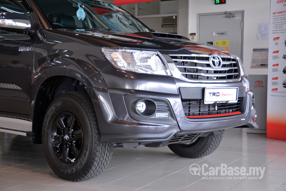 Toyota Hilux N70 Facelift (2011) Exterior