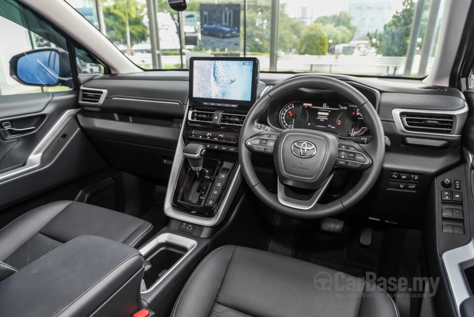 Toyota Innova Zenix AG10 (2023) Interior