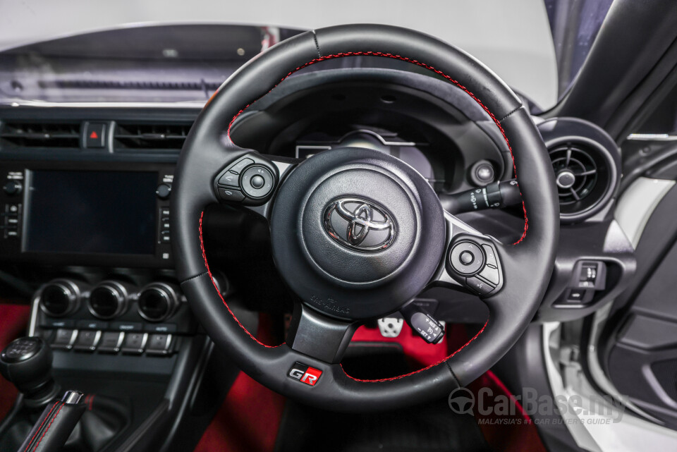 Toyota GR86 ZN8 (2023) Interior