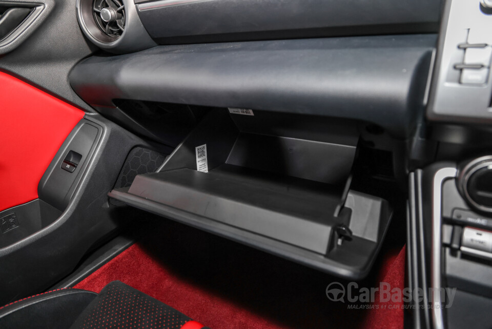 Toyota GR86 ZN8 (2023) Interior