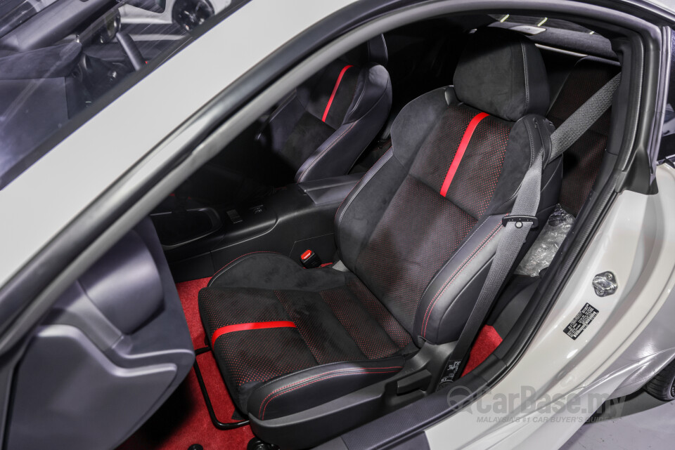 Toyota GR86 ZN8 (2023) Interior