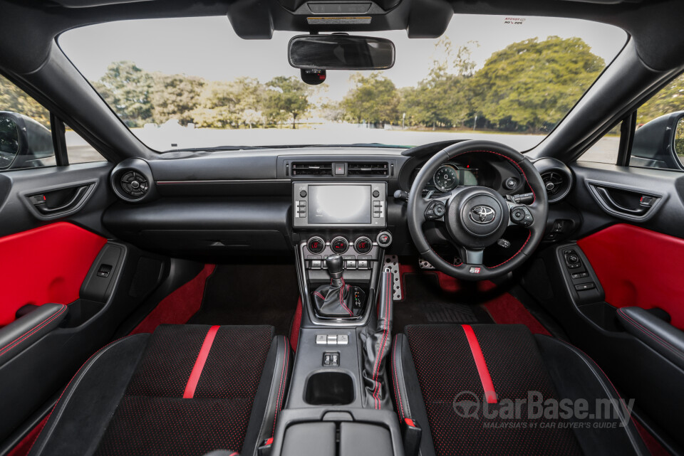 Toyota GR86 ZN8 (2023) Interior