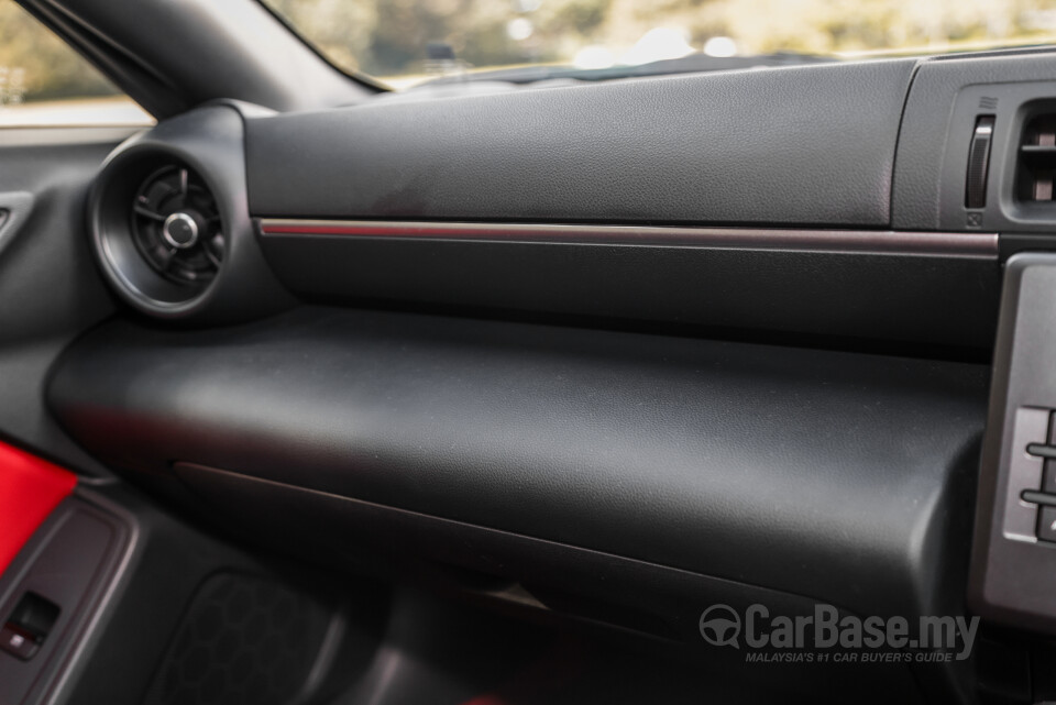 Toyota GR86 ZN8 (2023) Interior