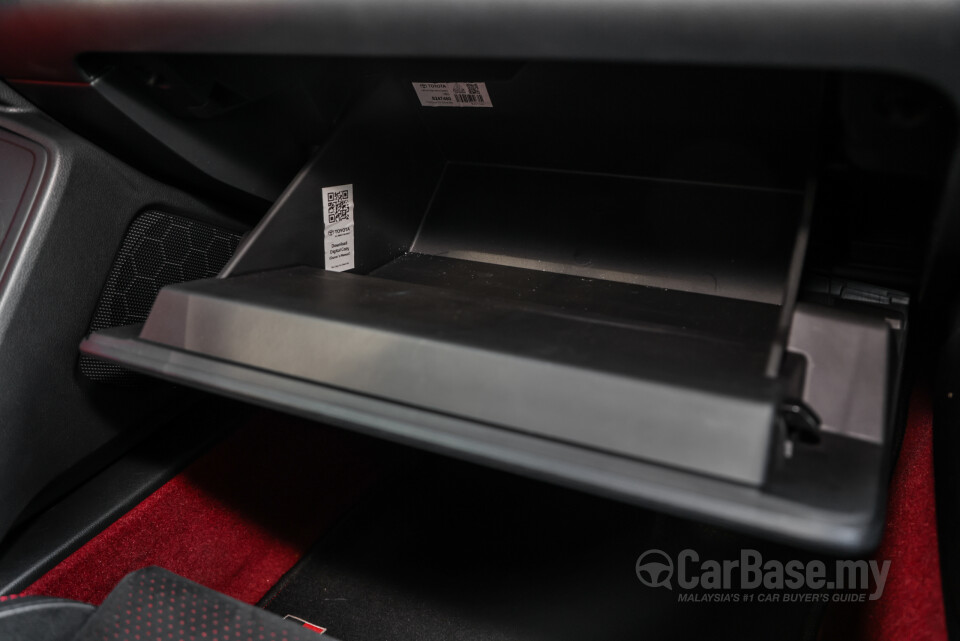 Toyota GR86 ZN8 (2023) Interior