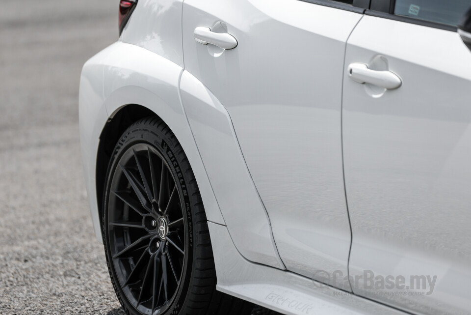 Toyota GR Corolla E210 (2023) Exterior