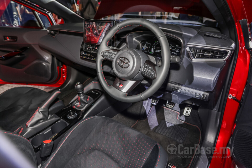 Toyota GR Corolla E210 (2023) Interior
