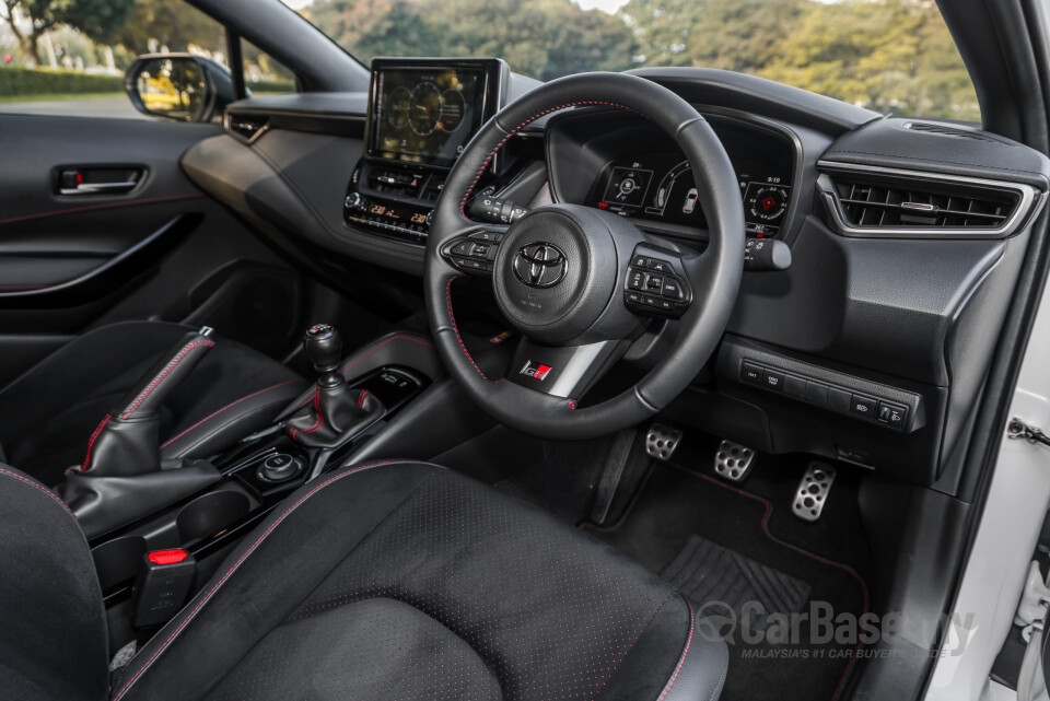 Toyota GR Corolla E210 (2023) Interior