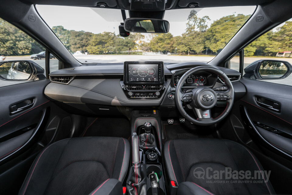 Toyota GR Corolla E210 (2023) Interior