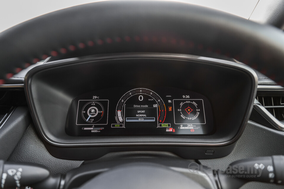Toyota GR Corolla E210 (2023) Interior