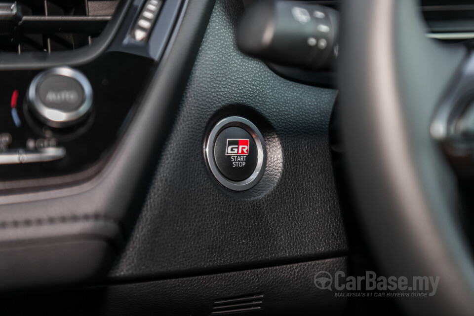 Toyota GR Corolla E210 (2023) Interior