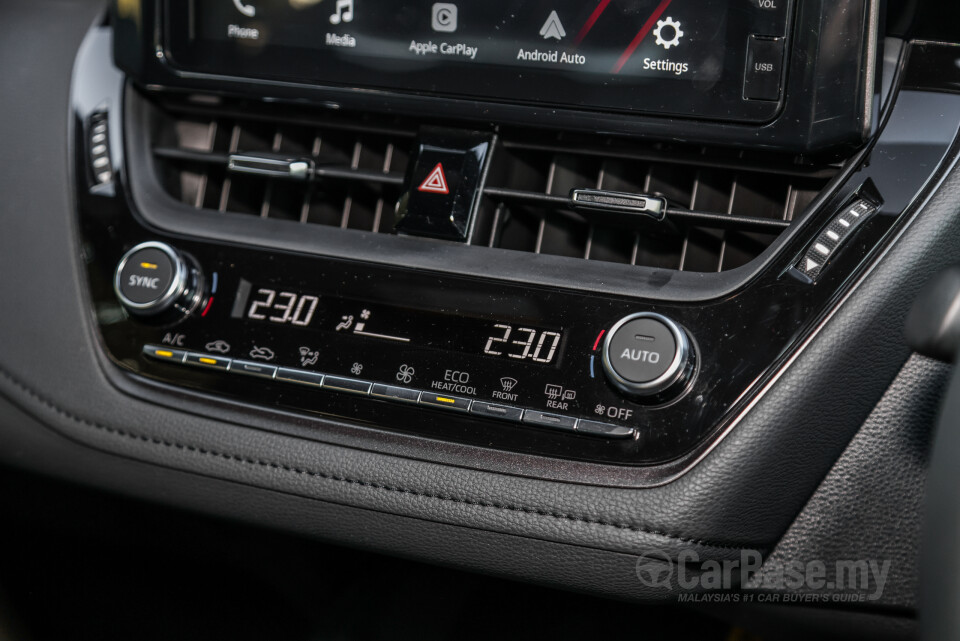 Toyota GR Corolla E210 (2023) Interior