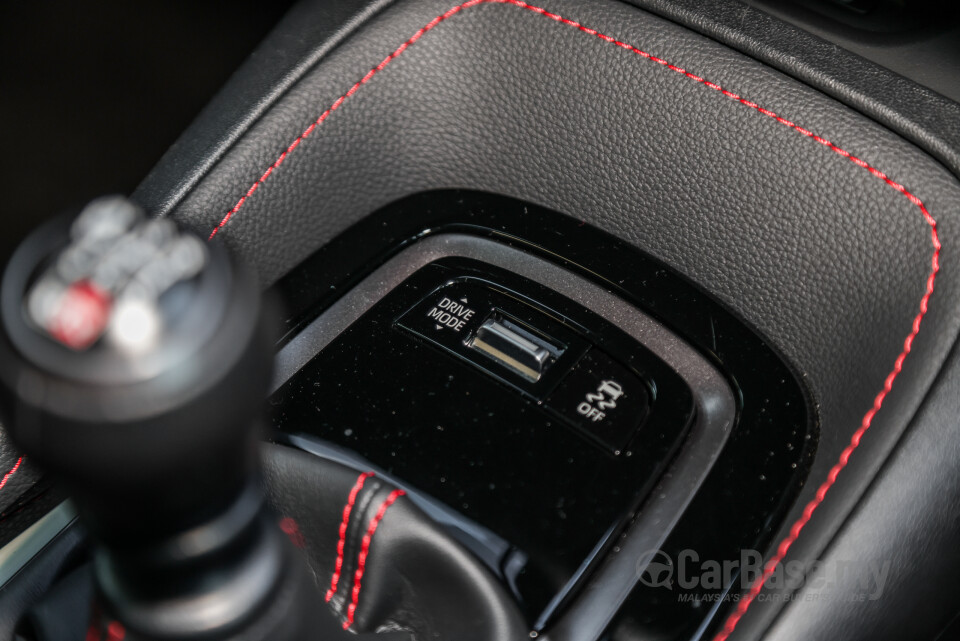 Toyota GR Corolla E210 (2023) Interior