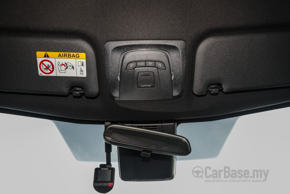Toyota GR Corolla E210 (2023) Interior