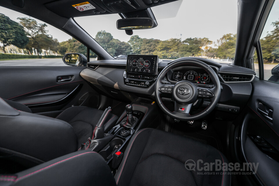 Toyota GR Corolla E210 (2023) Interior