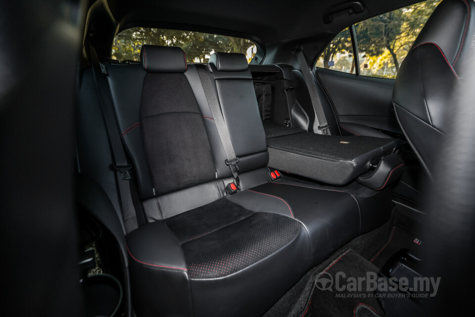 Toyota GR Corolla E210 (2023) Interior