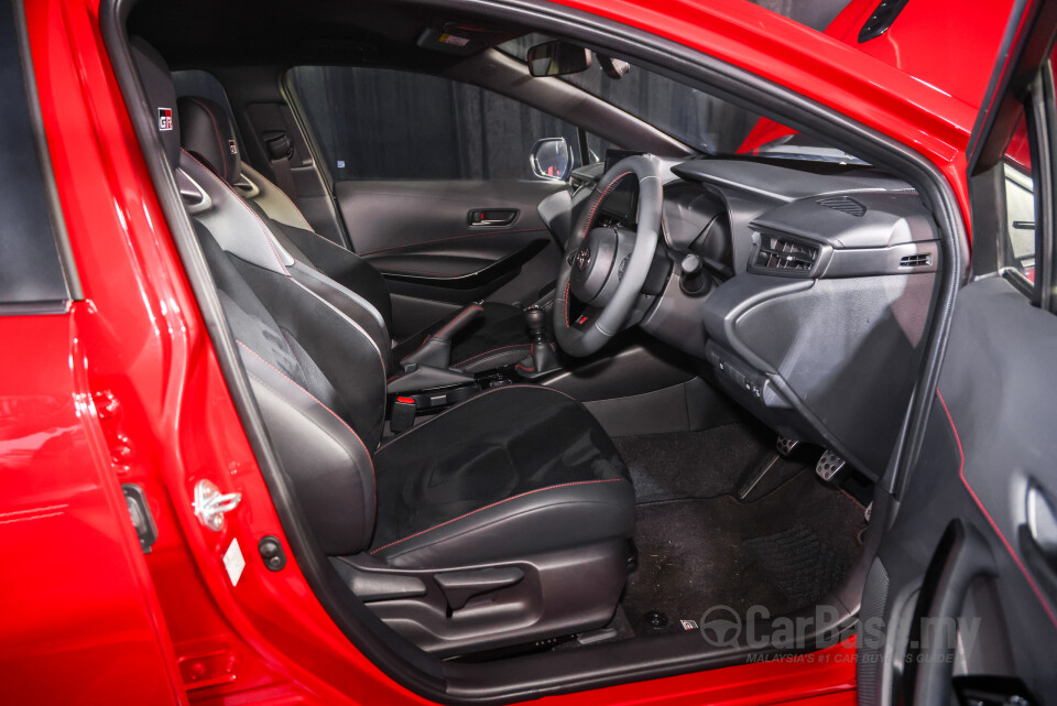 Toyota GR Corolla E210 Facelift (2025) Interior