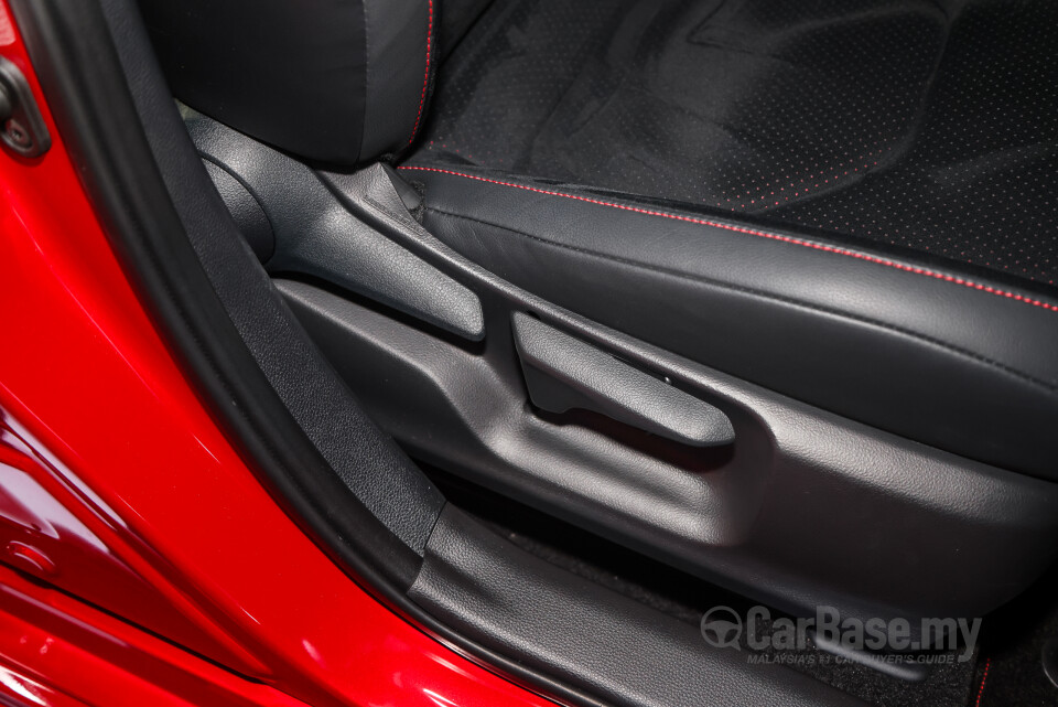 Toyota GR Corolla E210 Facelift (2025) Interior