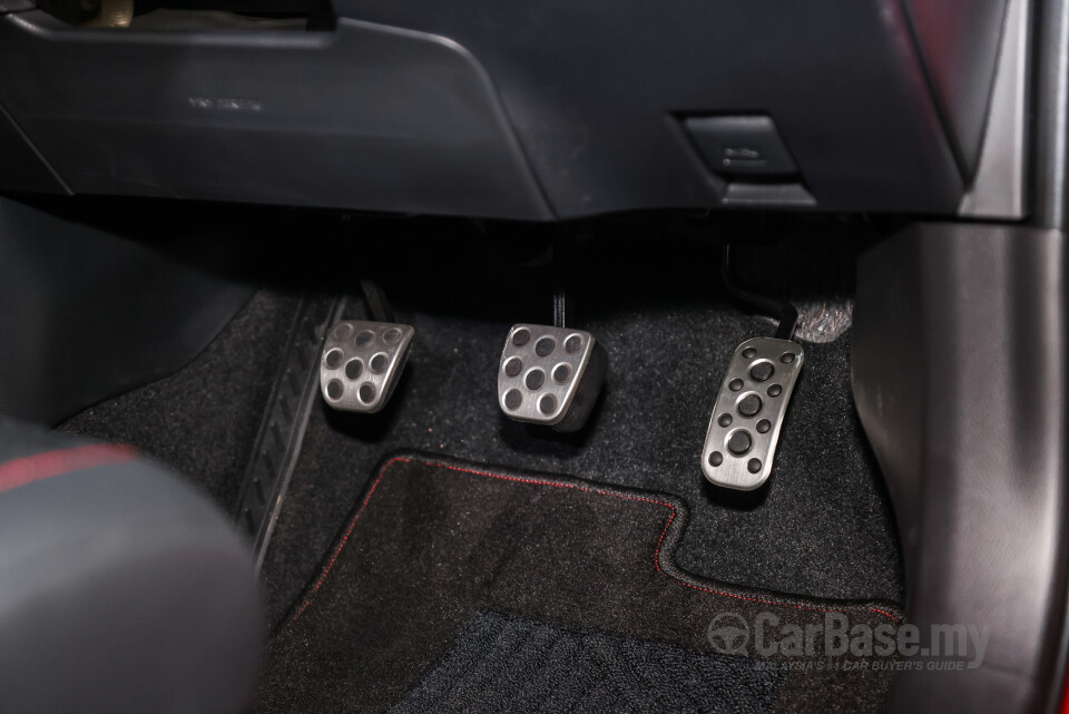 Toyota GR Corolla E210 Facelift (2025) Interior