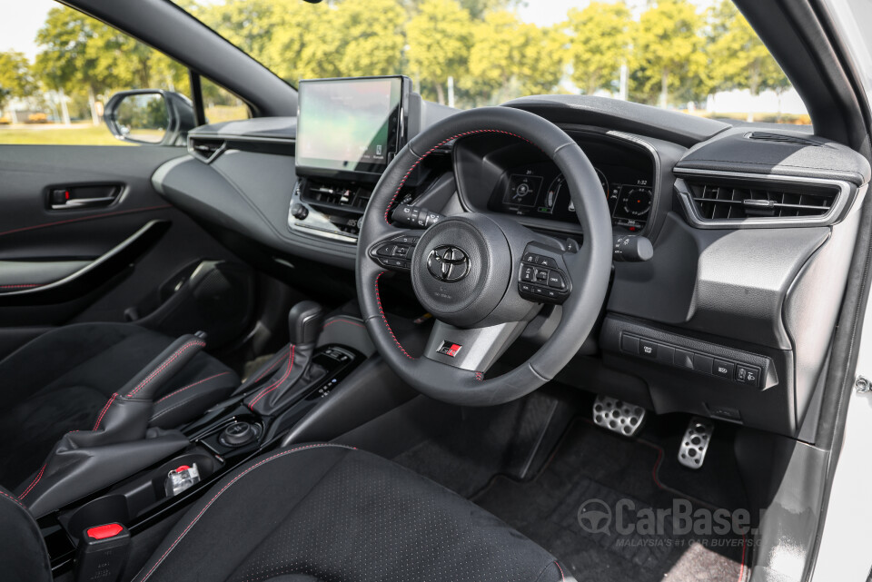 Toyota GR Corolla E210 Facelift (2025) Interior