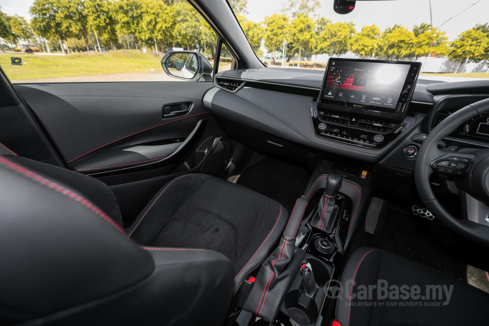 Toyota GR Corolla E210 Facelift (2025) Interior