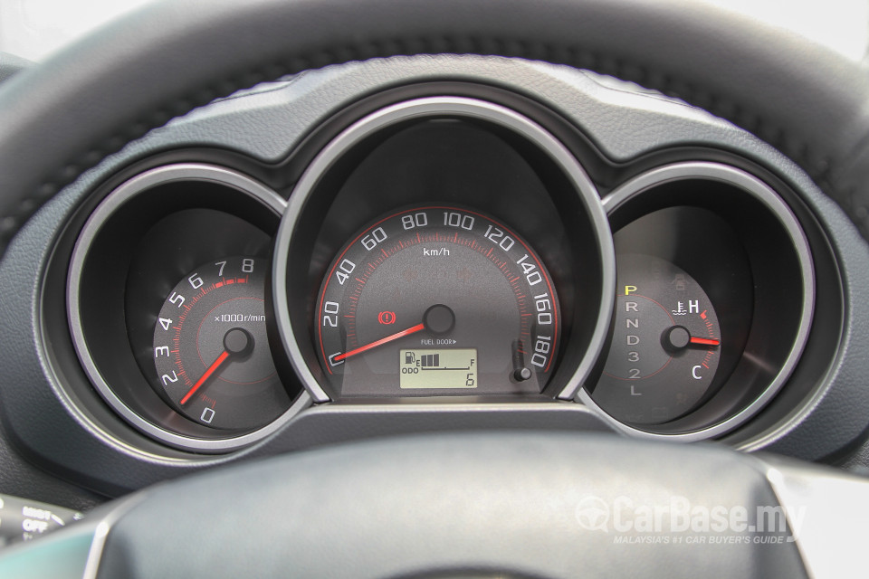 Toyota Rush Mk2 Facelift (2015) Interior