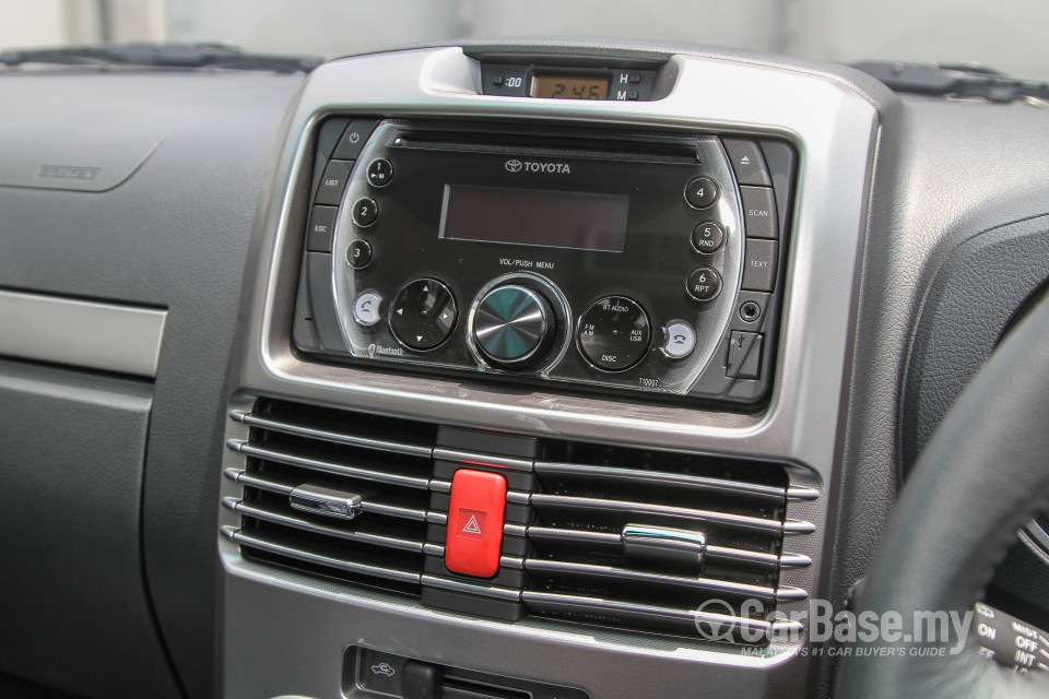 Toyota Rush Mk2 Facelift (2015) Interior