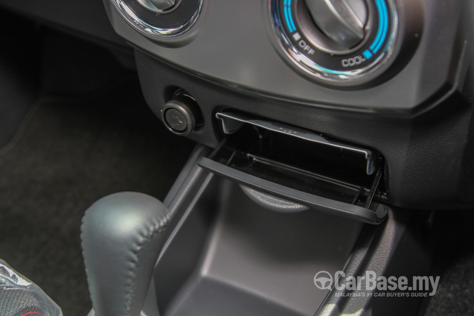 Toyota Rush Mk2 Facelift (2015) Interior