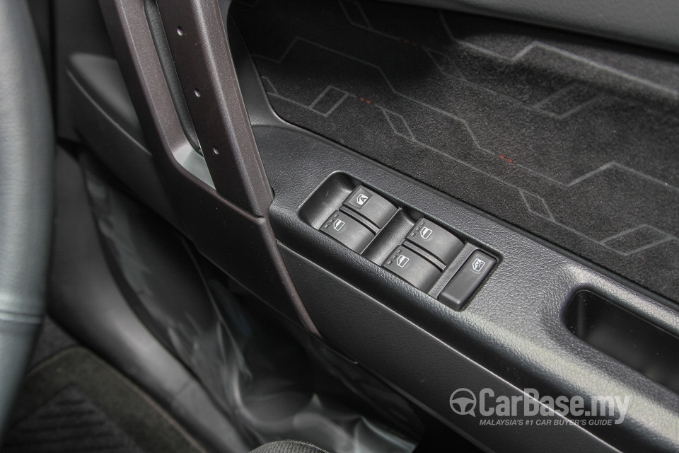 Toyota Rush Mk2 Facelift (2015) Interior