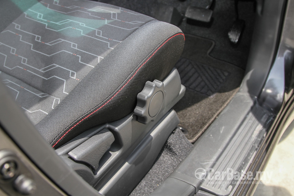 Toyota Rush Mk2 Facelift (2015) Interior