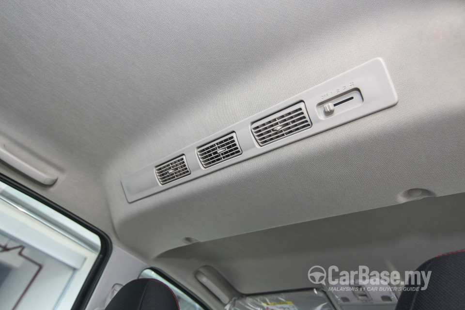 Toyota Rush Mk2 Facelift (2015) Interior