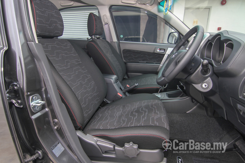 Toyota Rush Mk2 Facelift (2015) Interior