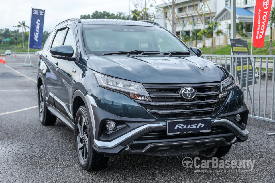 Toyota Rush F800 (2018) Exterior