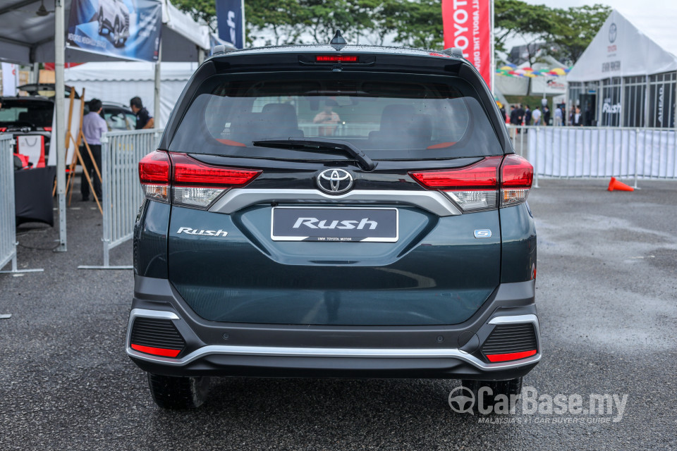 Toyota Rush F800 (2018) Exterior