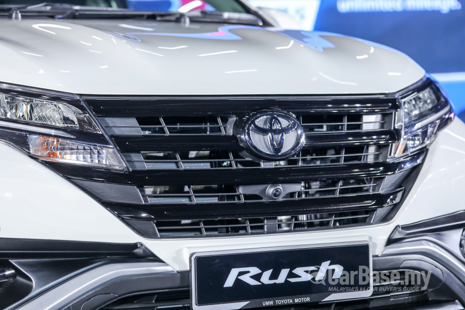 Toyota Rush F800 (2018) Exterior