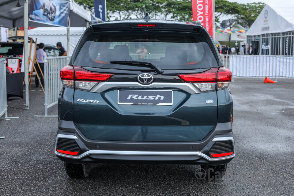 Toyota Rush F800 (2018) Exterior