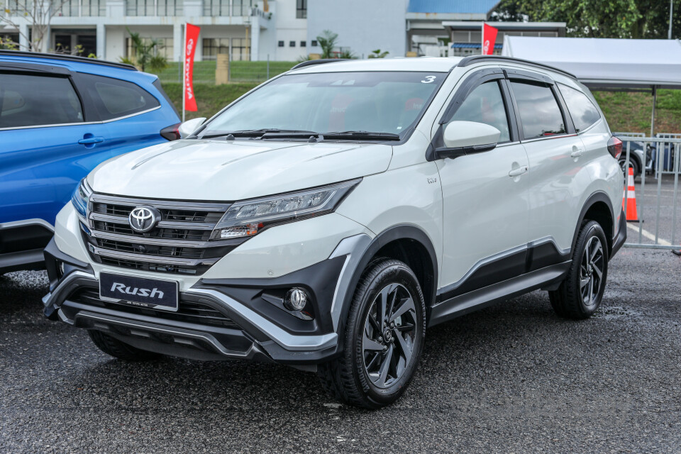 Toyota Rush F800 (2018) Exterior