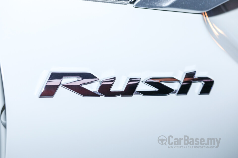 Toyota Rush F800 (2018) Exterior