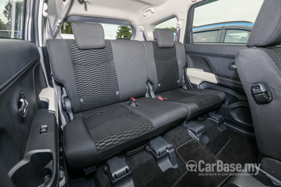 Toyota Rush F800 (2018) Interior
