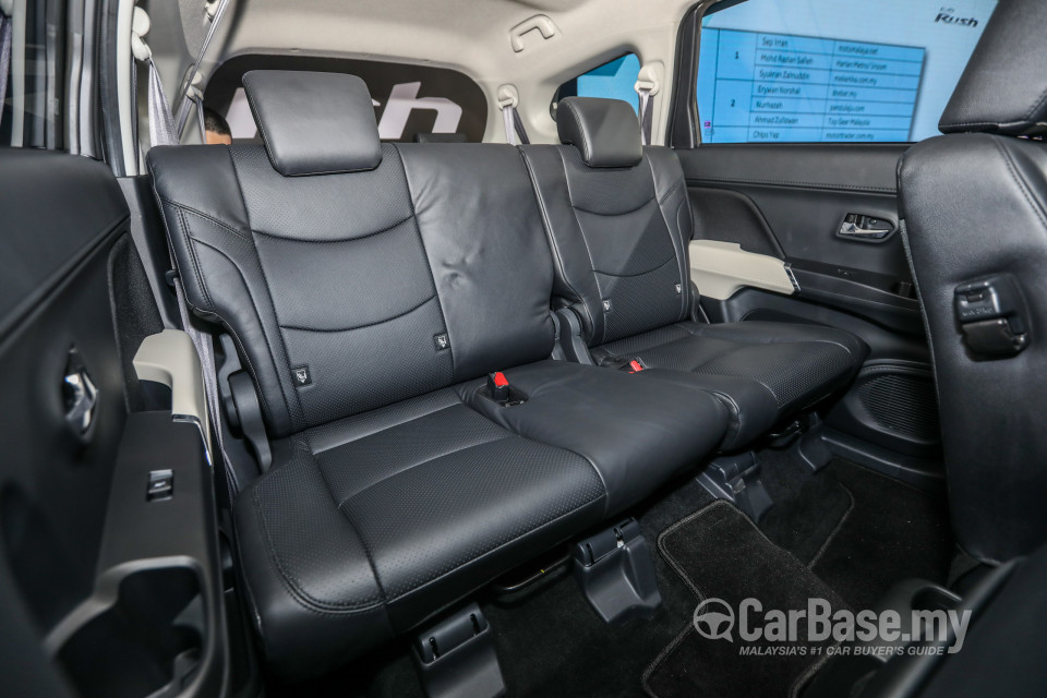 Toyota Rush F800 (2018) Interior