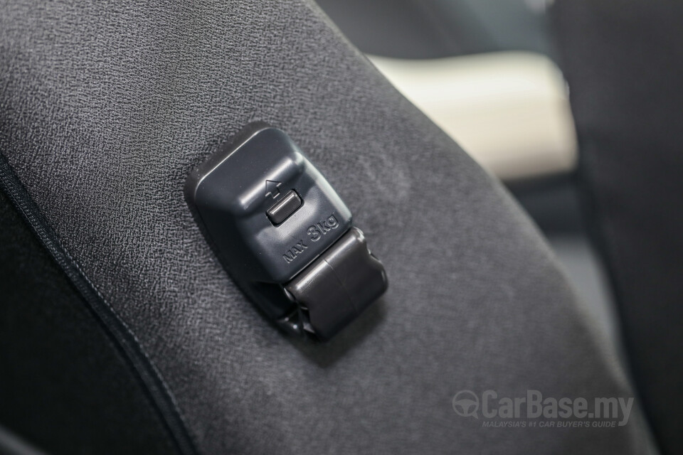 Toyota Rush F800 (2018) Interior