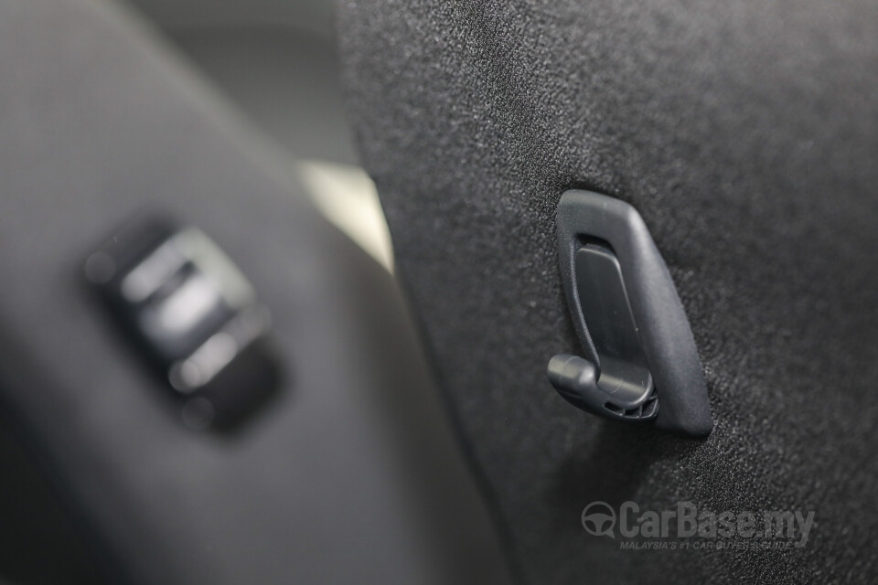 Toyota Rush F800 (2018) Interior
