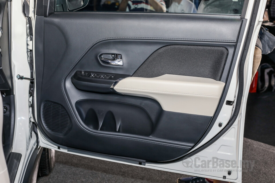 Toyota Rush F800 (2018) Interior