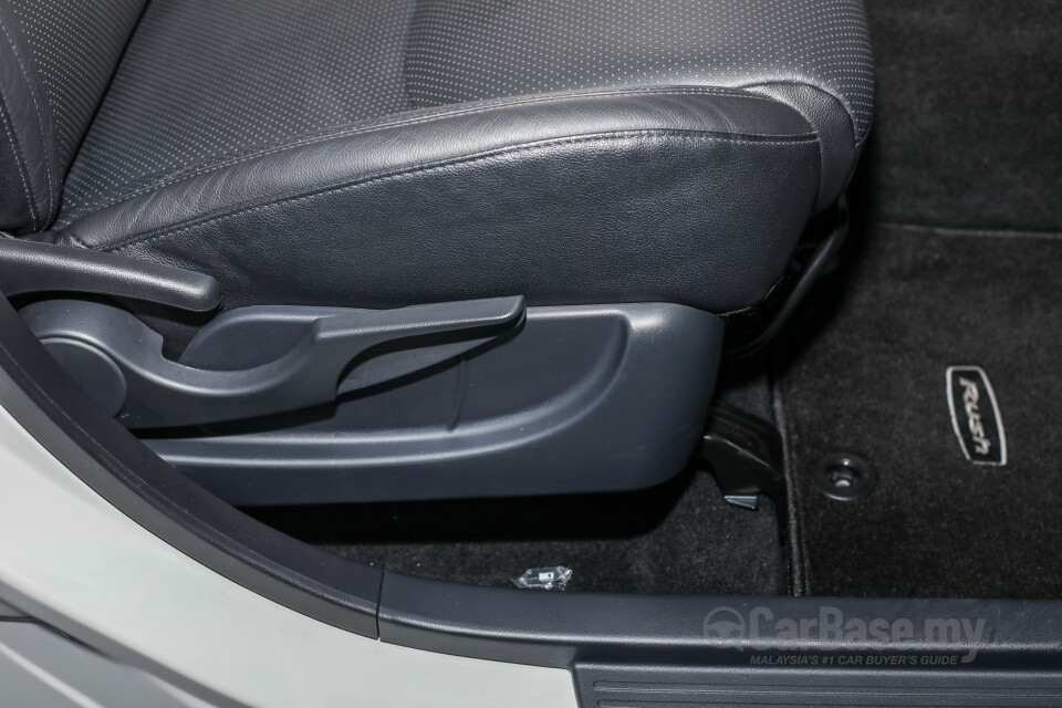 Toyota Rush F800 (2018) Interior
