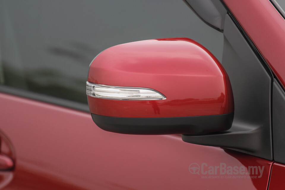 Nissan Grand Livina L11 Facelift (2013) Exterior