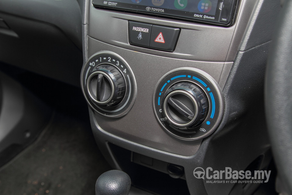 Toyota Avanza Mk2 Facelift (2015) Interior